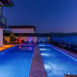 Villa Yesilkoy 2 Bedroom *