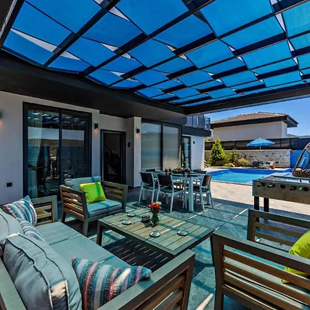 Villa Yesilkoy 2 Bedroom - 9750